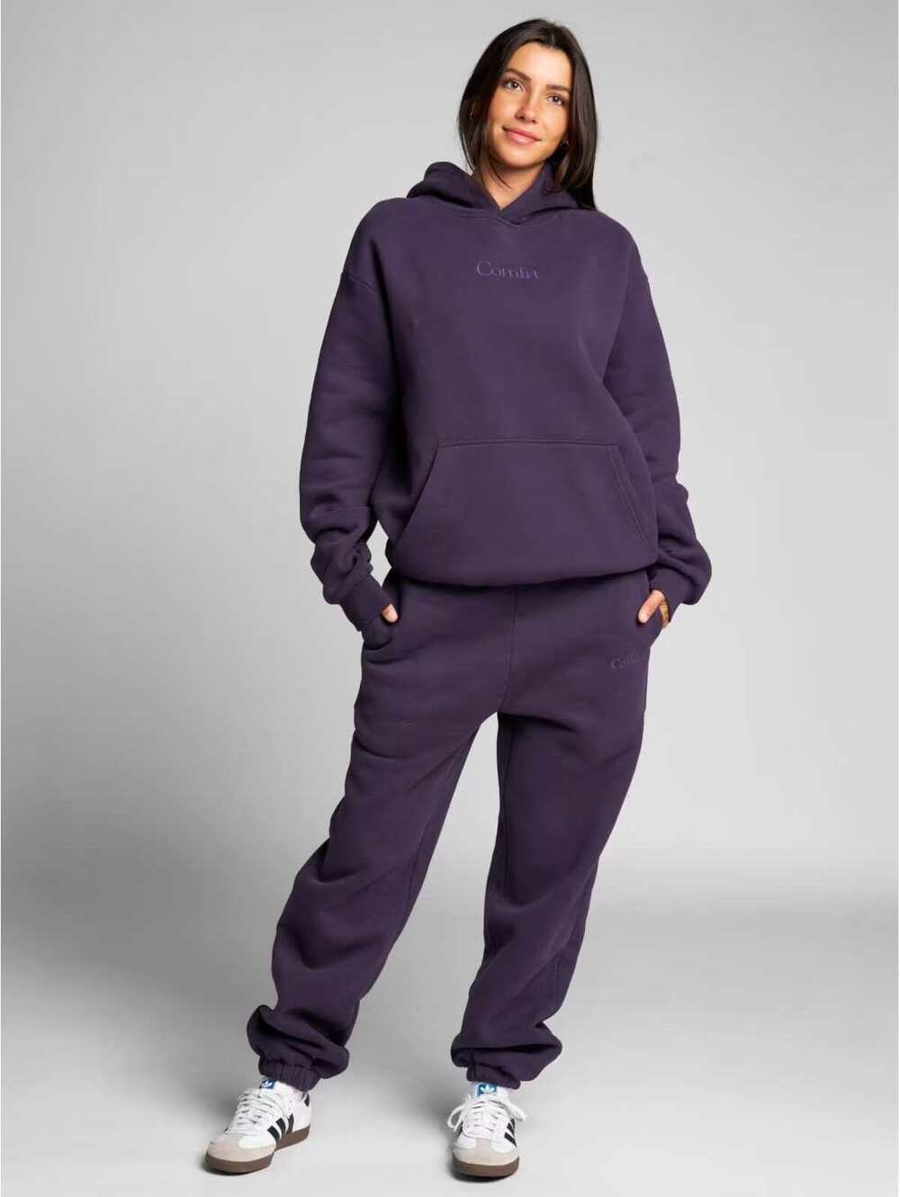 COMFRT NWOT Signature Cuffed Leg Sweatpants Plum Size [M]